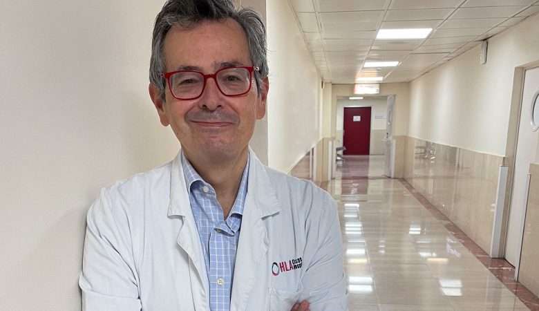 Vicente Gómez-Tello es doctor en Medicina, especialista en Medicina Intensiva y Medicina Familiar y Comunitaria. Es jefe del Servicio de Urgencias